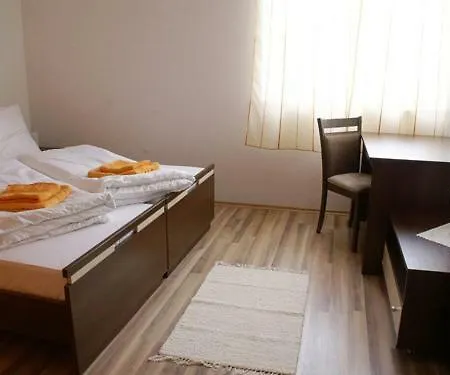 Relax & Tenis Club 3*